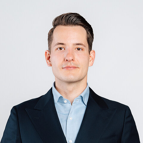 Es ist ein Portraitfoto von Johannes Scheiding